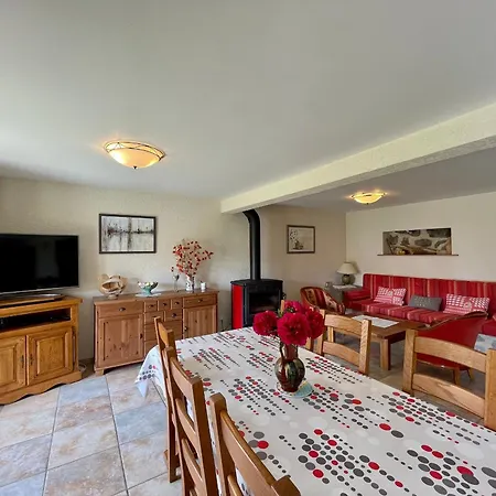 Maison De Charme En Margeride: Terrasse, Terrain Clos, Proche Et Chemin St-jacques - Fr-1-582-146 Hétvégi ház *
